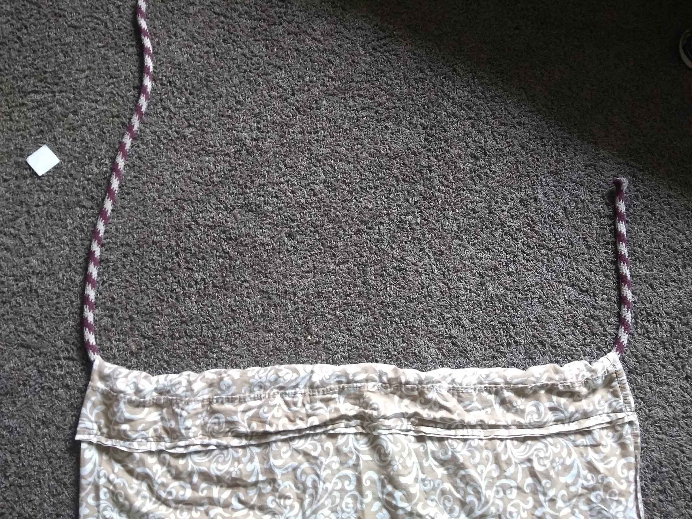 Super EASY hammock made out of bed sheets! My Silly Squirts