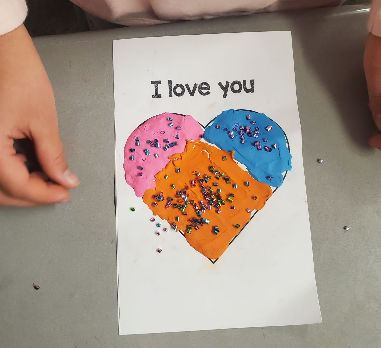 Free printable DIY simple heart craft for kids - My Silly Squirts