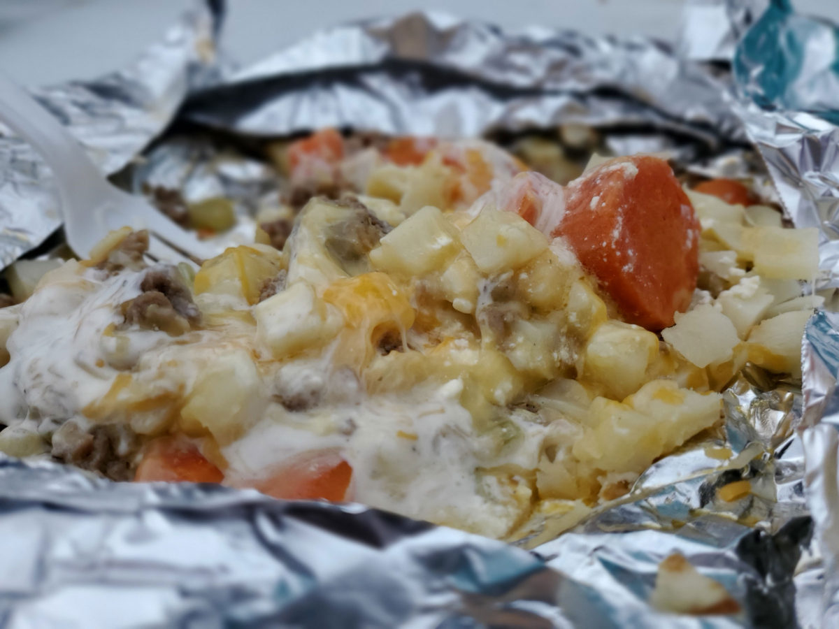 Quick and easy tin foil dinners that your kids will love! My Silly