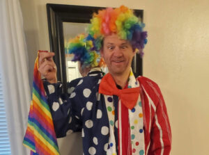 Dress as a clown for your child's birthday