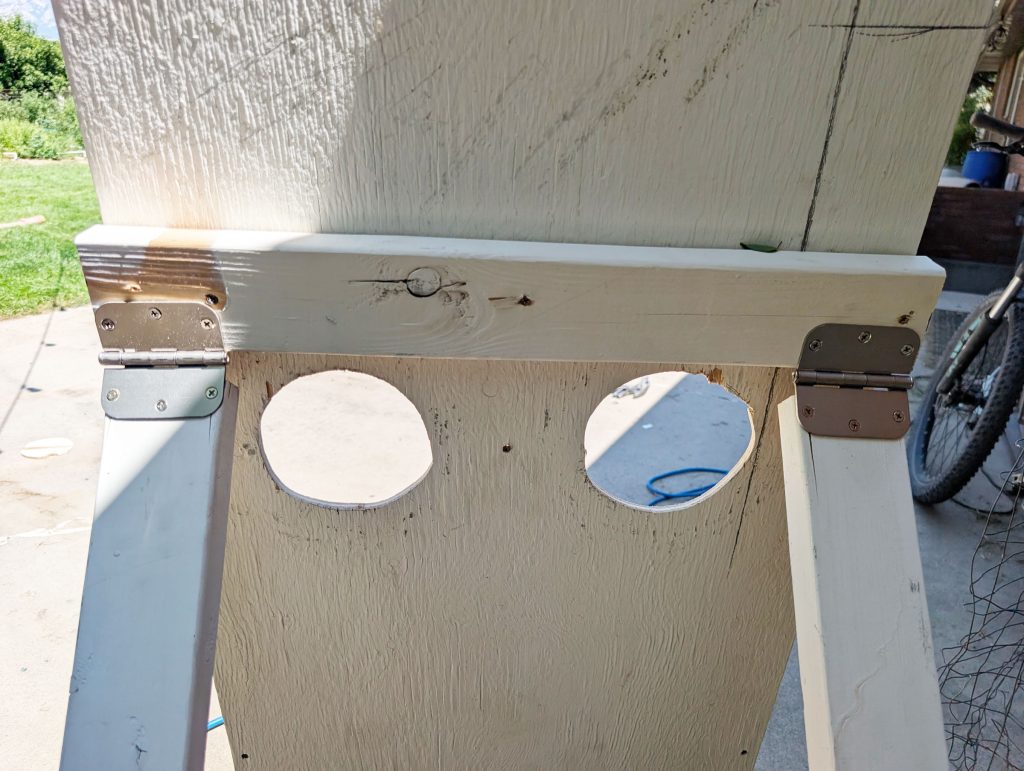 Attach the legs to the hinges