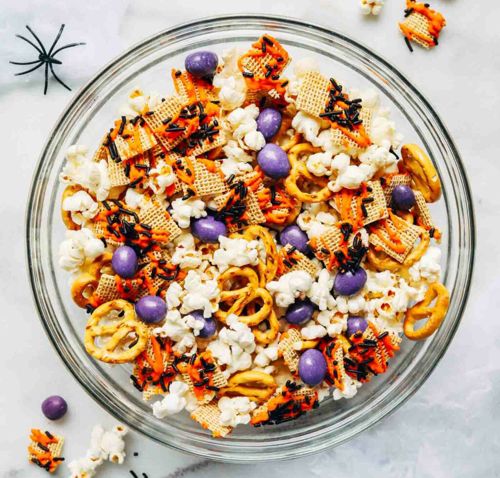 Halloween trail mix