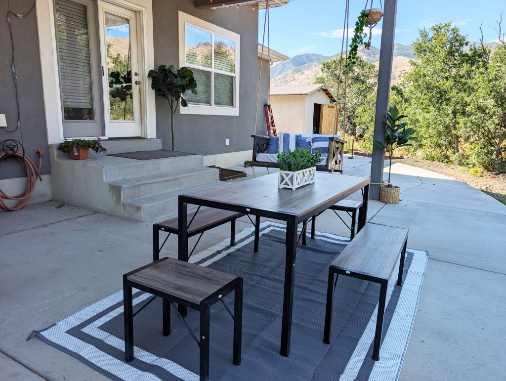 The perfect dinner table for our patio
